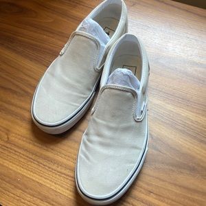 Vans classic slip-ons in birch/true white - size 8.5 men’s or size 10 women’s
